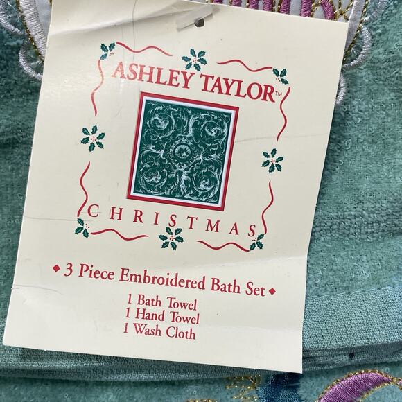 Vintage Greetings Bathroom Towel Set Ashley Taylor Christmas 3 Piece Festive - Picture 2 of 5